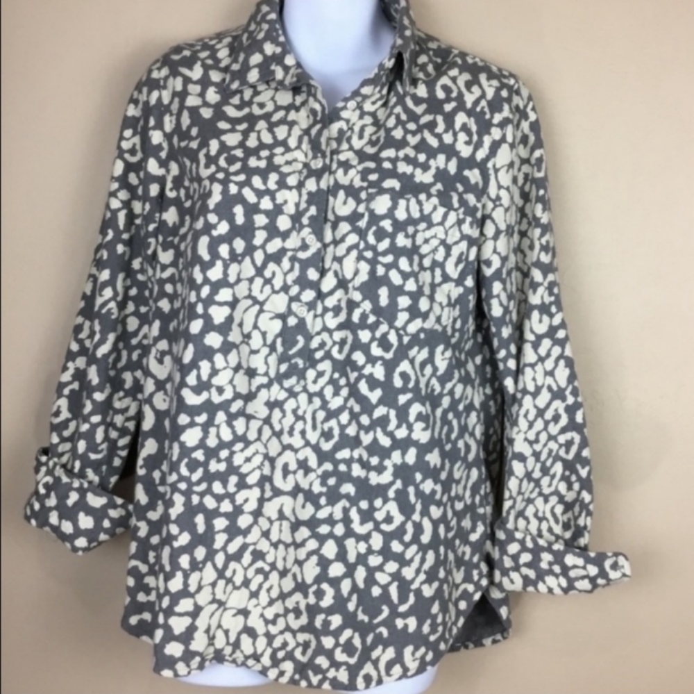 Merona Gray White Leopard Flannel Popover Shirt